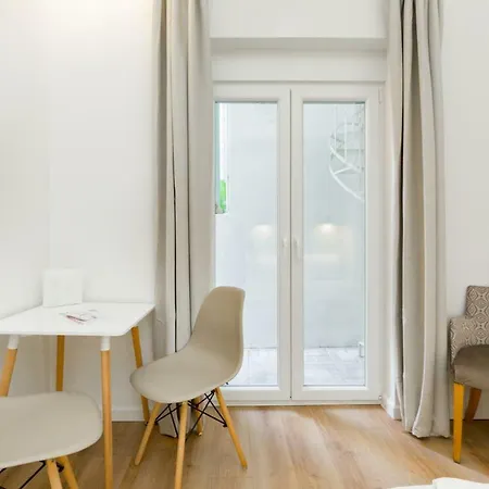 Appartamento Dinostratus House